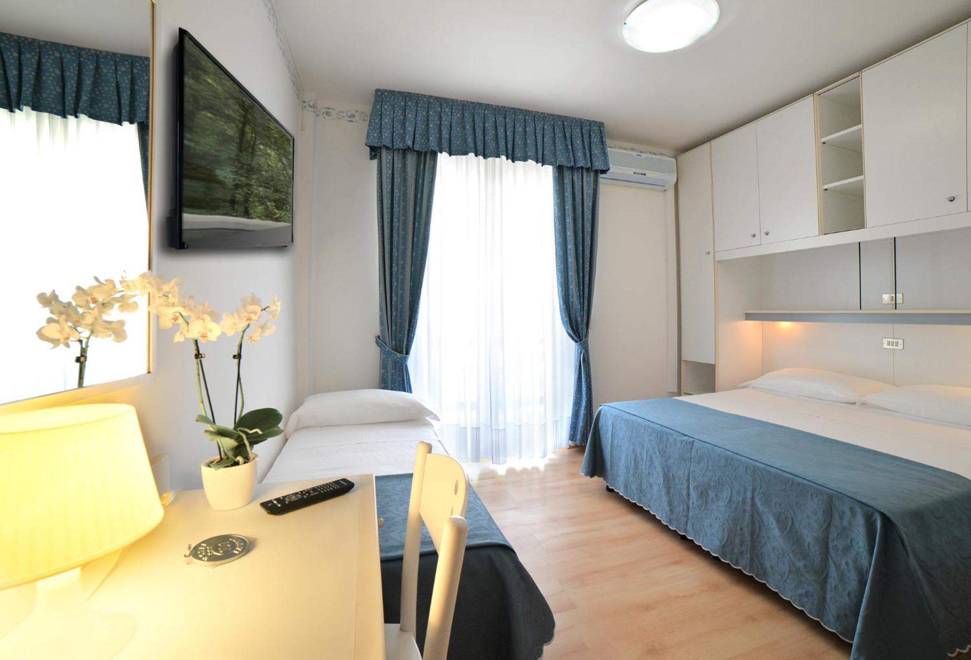 Hotel Laurin Lido di Jesolo Exterior foto